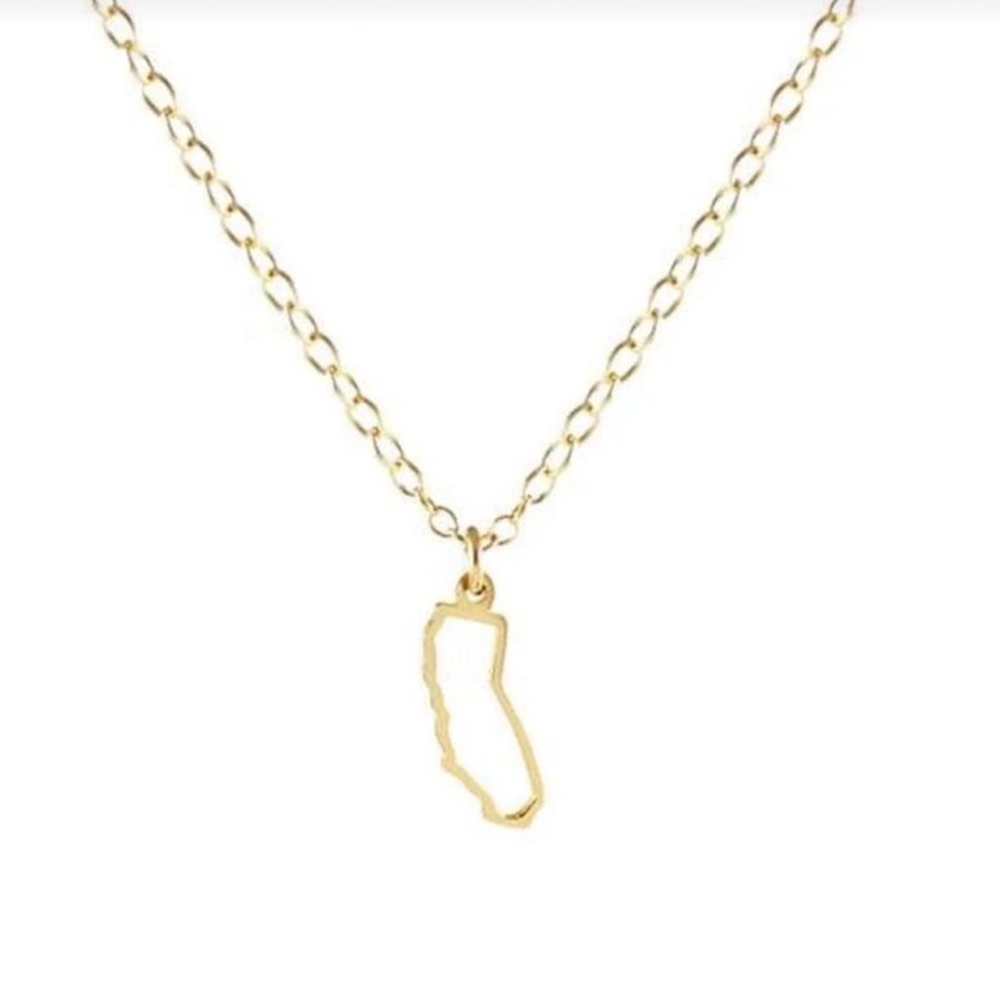 Kris Nations California charm & chain